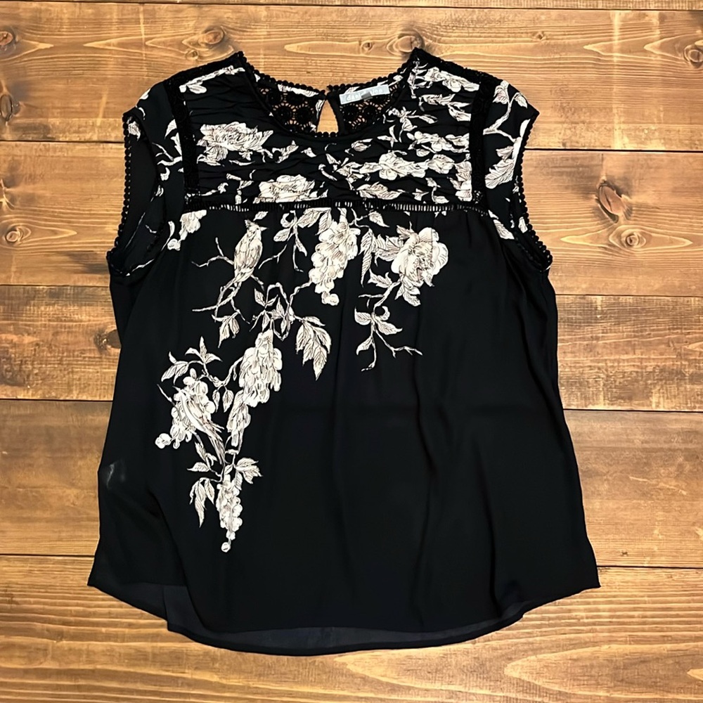 Daniel Rainn cap sleeve blouse